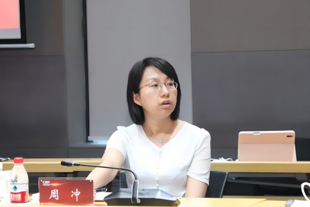 周冲(1).jpg
